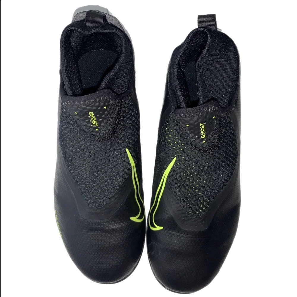 Youth Nike Shoes Sz 1 Phantom Vision